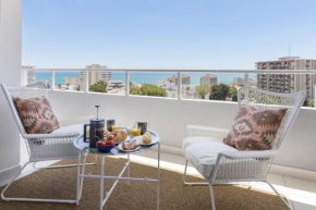 Central Apartment with Stunning Sea Views, Terrace